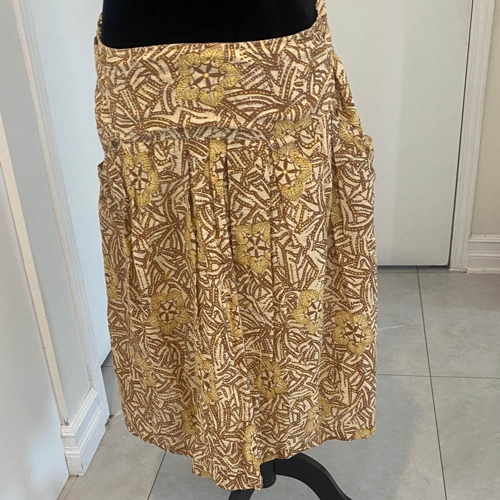 CASSIS fully lined cotton pleated skirt in size 12 Light Tan/brown yellow